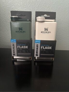 Stanley Green and Cream Pre-Party 8 oz Flask Duo